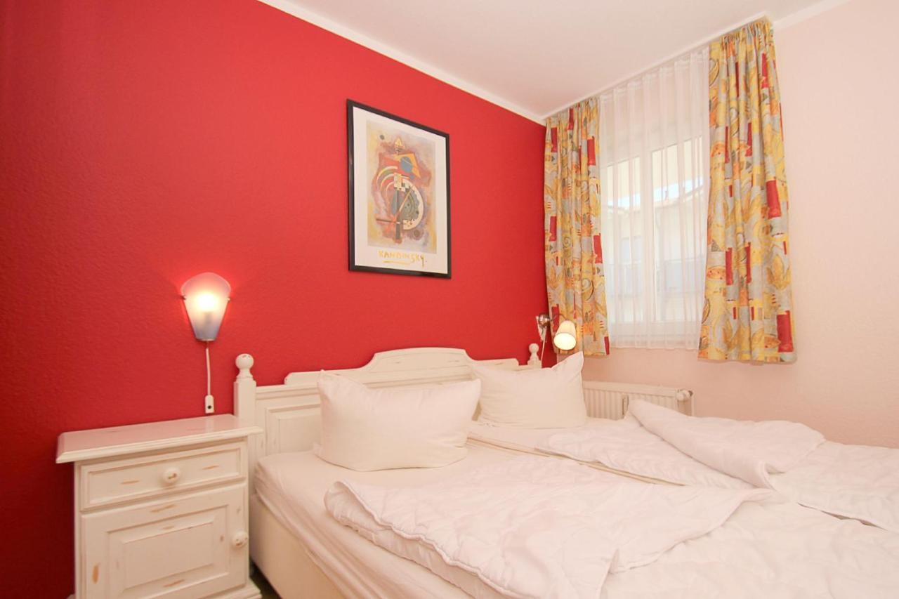 Balkon, Gratis Nutzung Vom Ahoi Erlebnisbad Und Sauna In Sellin - Villa Karola Fewo 09 Goehren  Exterior foto